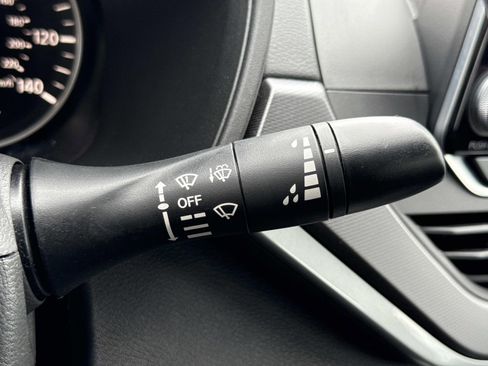 Used 2023 Nissan Altima 2.5 SR image 16