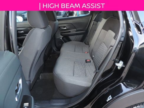 Used 2025 Nissan Kicks SV image 15