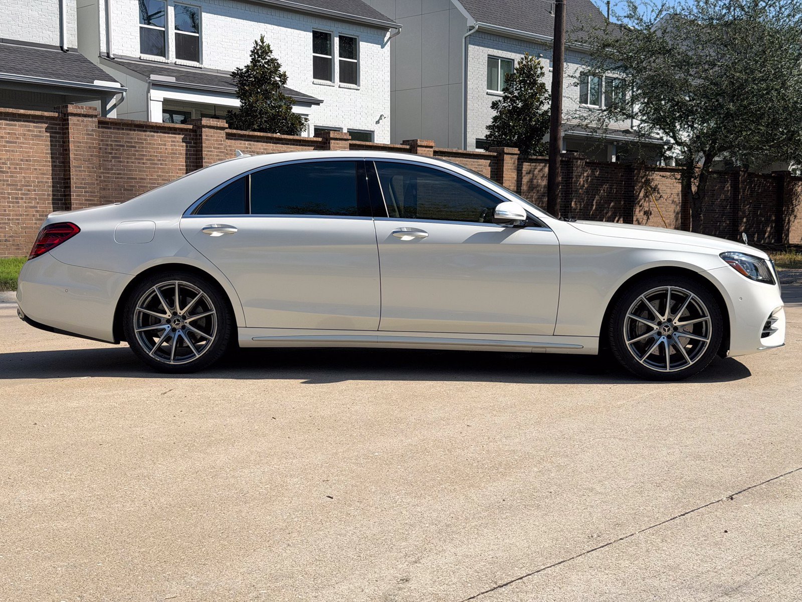 Used 2019 Mercedes-Benz S 560 Sedan image 13