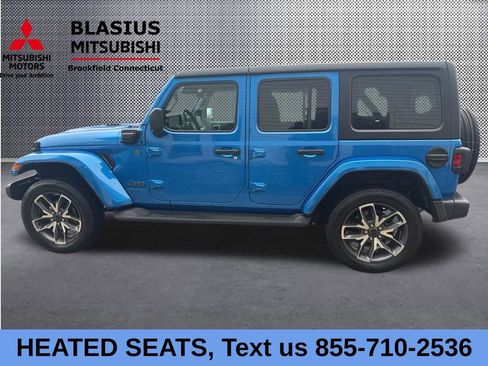 Used 2024 Jeep Wrangler Unlimited w/ Convenience Group AWD/4WD image 7