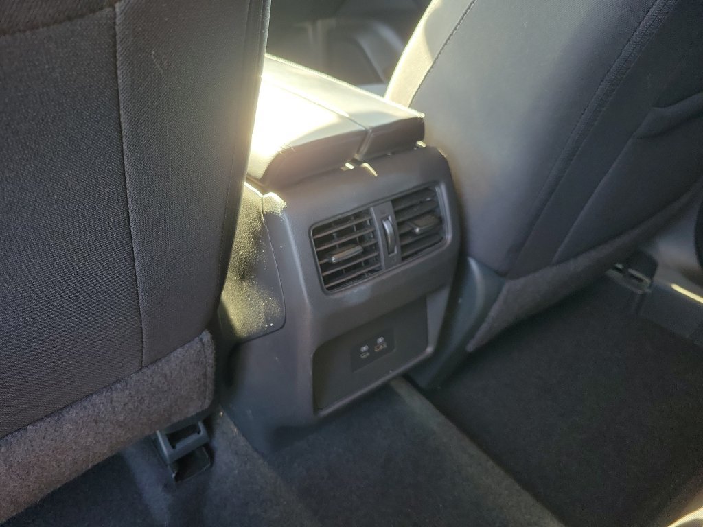 Certified 2023 Nissan Rogue SV FWD image 11