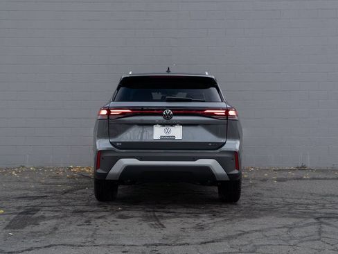 New 2026 Volkswagen Tiguan SE image 5