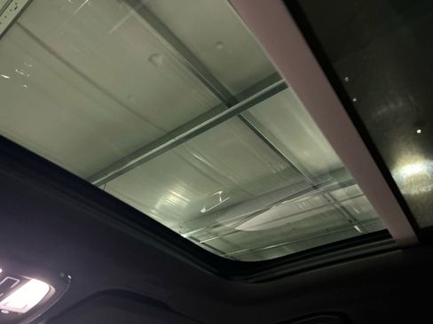 Used 2025 Volvo XC60 B5 Plus image 26