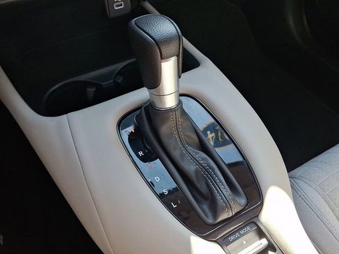 Certified 2024 Honda HR-V LX image 15