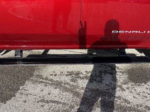 Used 2023 GMC Sierra 2500 Denali w/ Denali Ultimate Package image 6