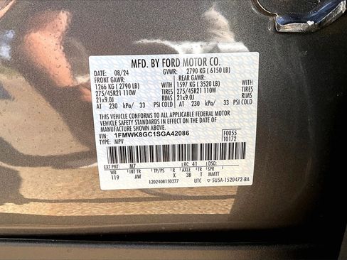 Used 2025 Ford Explorer ST image 16