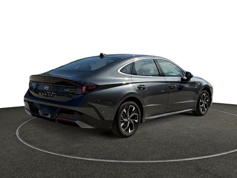 Certified 2025 Hyundai Sonata SEL FWD image 6