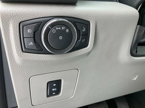 Used 2015 Ford F150 XLT w/ Equipment Group 301A Mid image 13