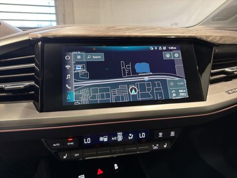 Used 2022 Audi Q4 e-tron Prestige image 15