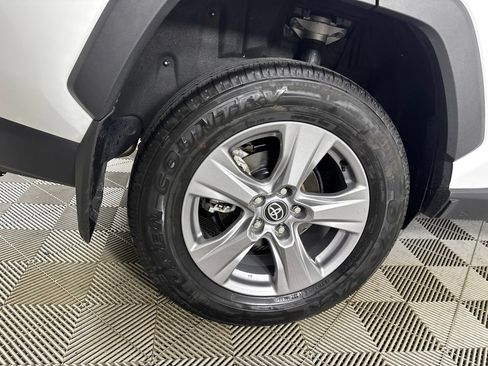 Used 2025 Toyota RAV4 XLE w/ Convenience Package FWD image 34