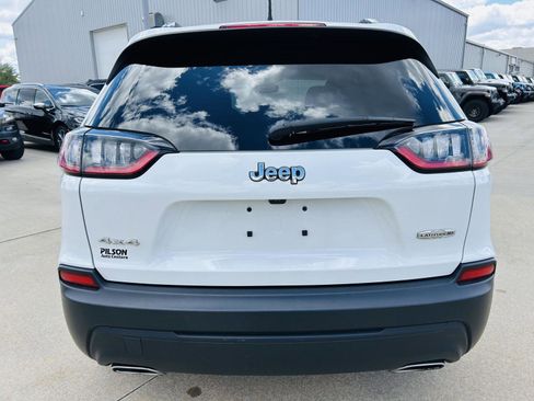 Used 2022 Jeep Cherokee Latitude Lux w/ Sun & Sound Group AWD/4WD image 35