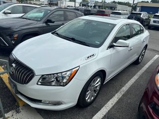 Used 2015 Buick LaCrosse Leather w/ Experience Buick Package FWD video 1