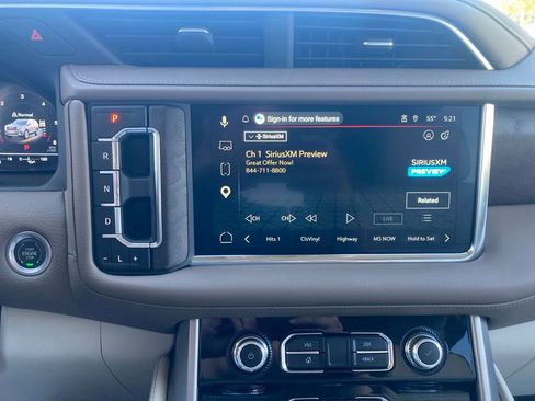 Certified 2024 GMC Yukon Denali w/ Advanced Technology Package AWD/4WD image 31
