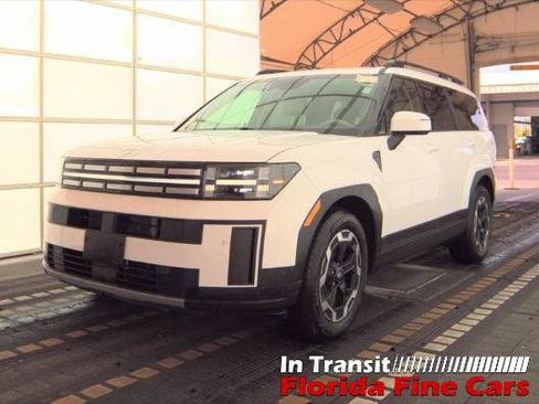 Used 2025 Hyundai Santa Fe SEL FWD image 1