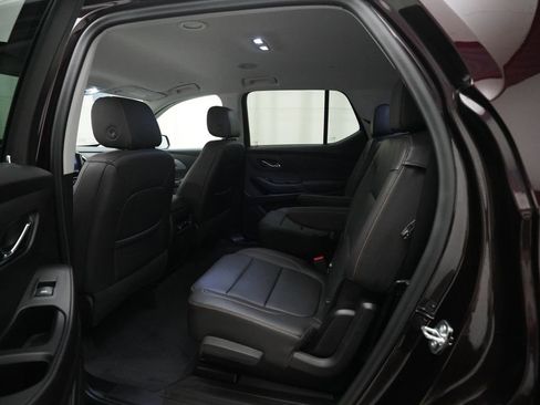 Used 2021 Chevrolet Traverse LT w/ LPO, Floor Liner Package AWD/4WD image 16