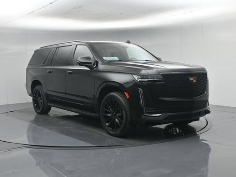 Used 2021 Cadillac Escalade ESV Luxury AWD/4WD image 62