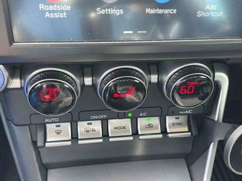 Used 2024 Toyota GR86 Premium RWD image 23