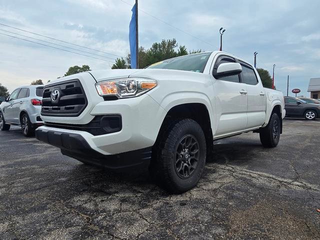 Used 2016 Toyota Tacoma SR AWD/4WD image 3