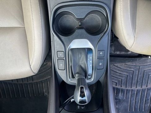 Used 2018 Hyundai Santa Fe SE image 14