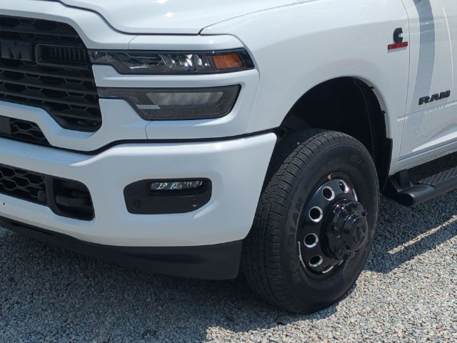 New 2026 RAM 3500 Big Horn AWD/4WD image 9