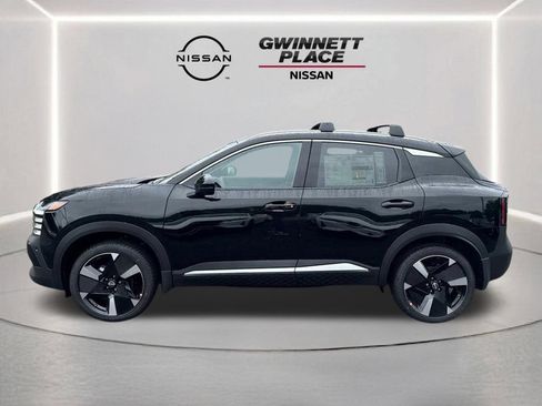 New 2026 Nissan Kicks SR w/ Illumination Package FWD image 8