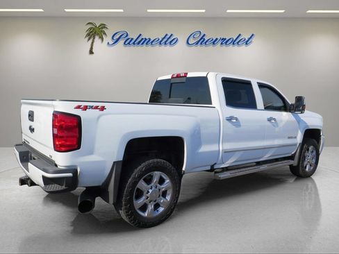 Used 2019 Chevrolet Silverado 2500 LTZ w/ Duramax Plus Package AWD/4WD image 3