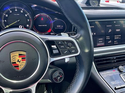 Used 2019 Porsche Panamera 4 image 19