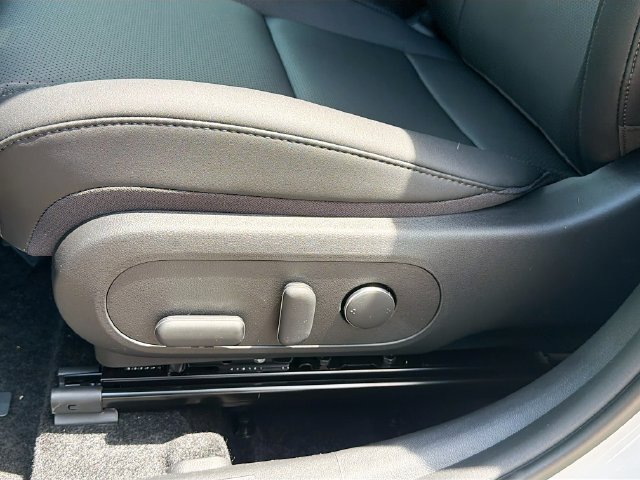 New 2026 Hyundai Kona Limited FWD image 19