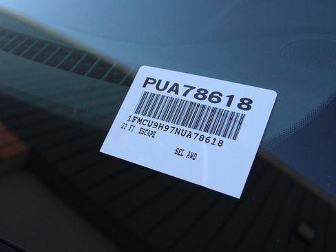 Used 2022 Ford Escape SEL image 38