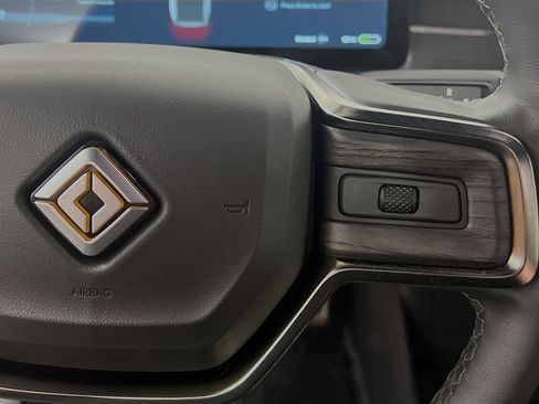 Used 2023 Rivian R1T Adventure image 19