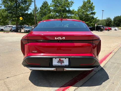 Used 2025 Kia K4 FWD image 7