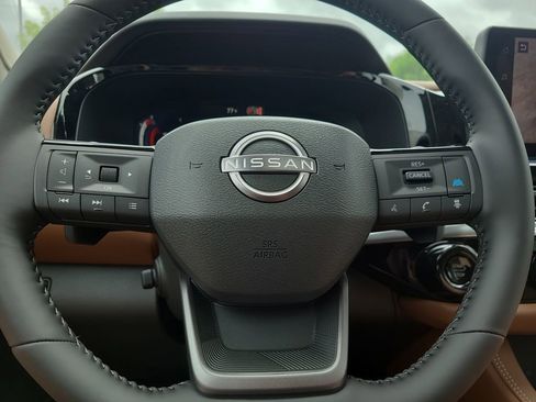 New 2026 Nissan Pathfinder Platinum FWD image 21