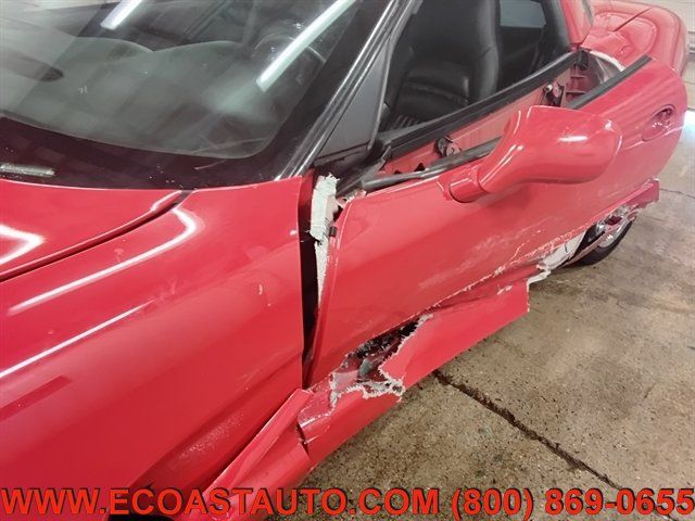 Used 1999 Chevrolet Corvette Coupe w/ Memory Pkg RWD image 18