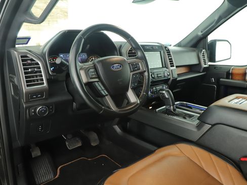 Used 2016 Ford F150 Limited w/ Trailer Tow Package image 10