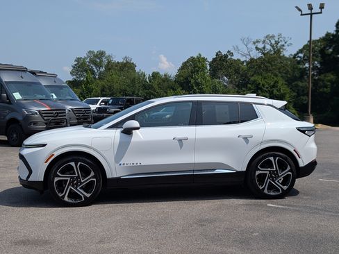 Used 2025 Chevrolet Equinox EV LT w/ Convenience Package II FWD image 6