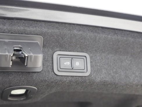 Used 2022 Audi A6 Premium Plus w/ Premium Plus Package image 4