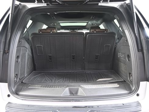 Used 2025 Chevrolet Tahoe High Country w/ Sun And Tow Package AWD/4WD image 18
