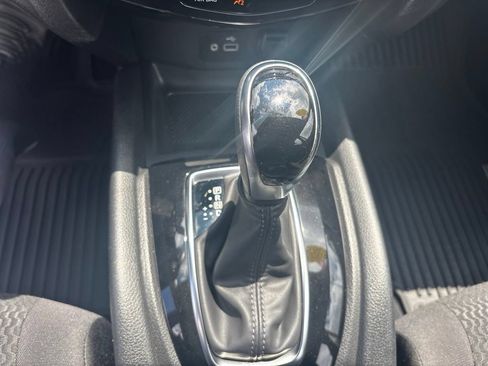 Used 2019 Nissan Rogue Sport S w/ Appearance Package AWD/4WD image 13