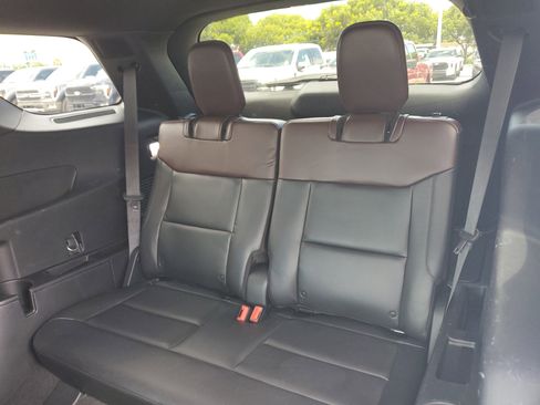 Used 2020 Ford Explorer Platinum w/ Premium Technology Package image 17