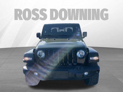 Used 2023 Jeep Gladiator Willys image 2