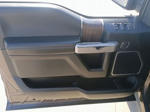 Used 2015 Ford F150 Lariat w/ Equipment Group 502A Luxury image 6