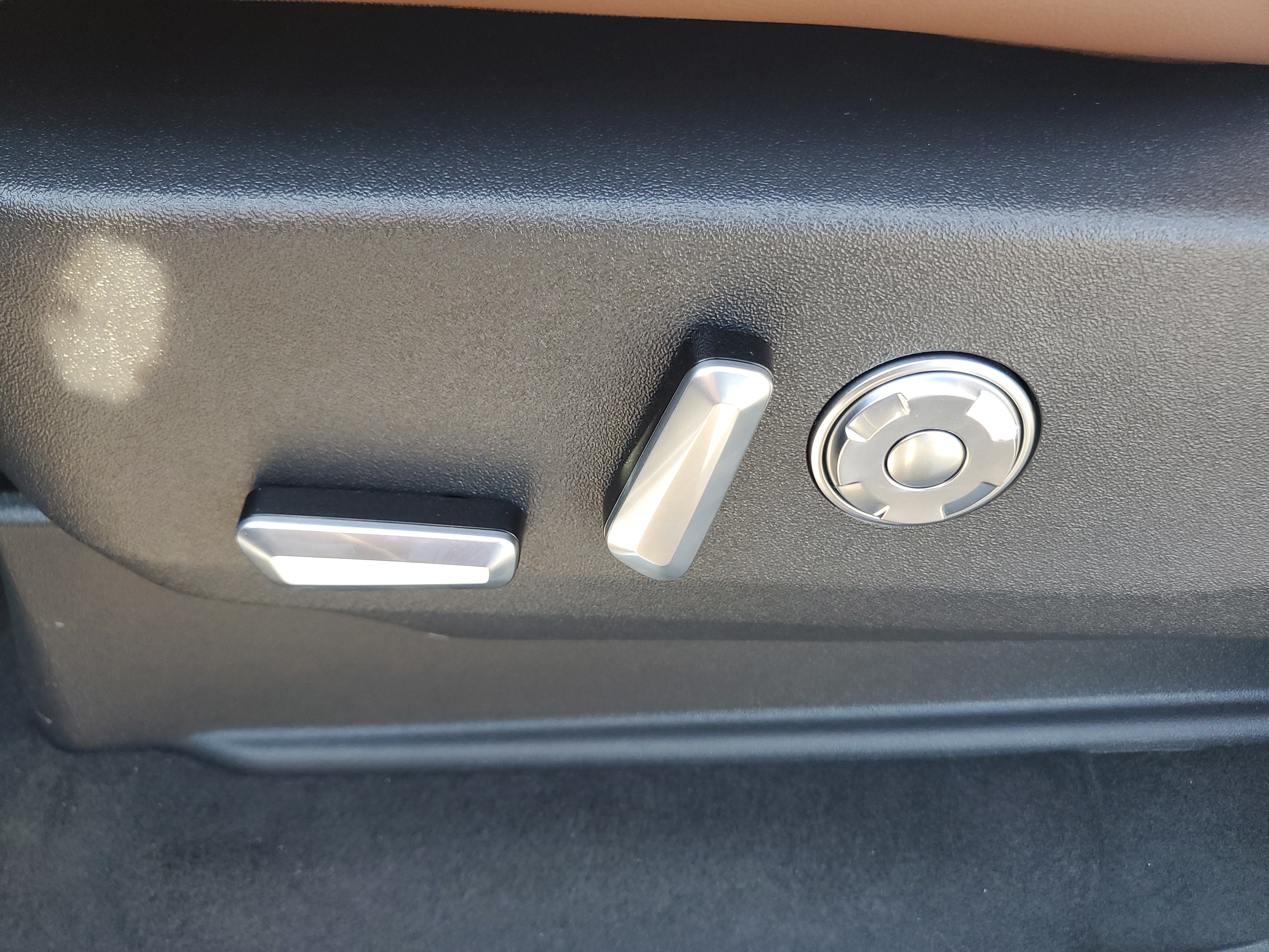 New 2027 Lincoln Navigator Reserve AWD/4WD image 13