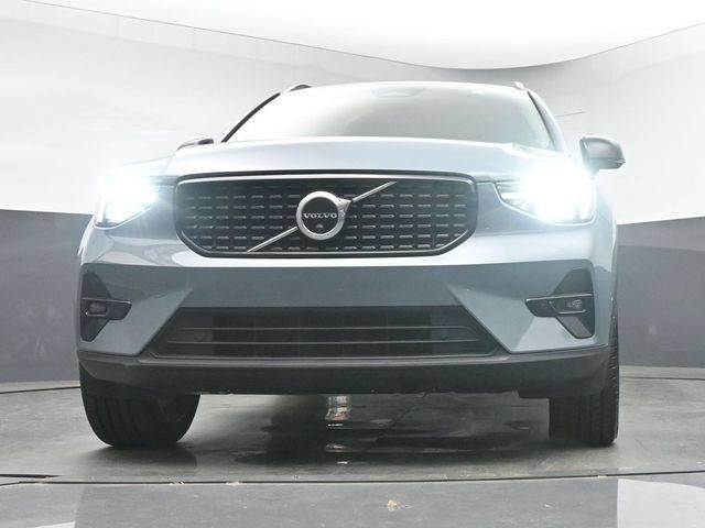Used 2023 Volvo XC40 B5 Ultimate w/ Protection Package Premier AWD/4WD image 39