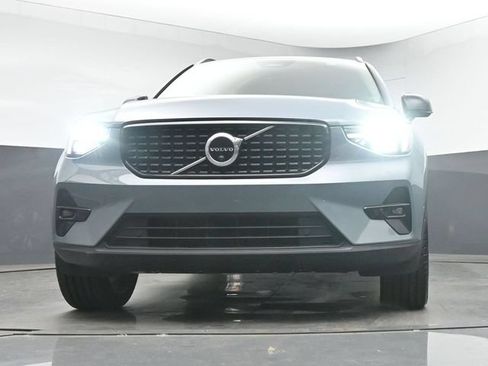 Used 2023 Volvo XC40 B5 Ultimate w/ Protection Package Premier AWD/4WD image 39