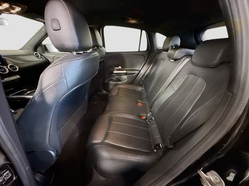 Used 2025 Mercedes-Benz GLA 250 image 25