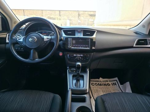 Used 2019 Nissan Sentra SV FWD image 13