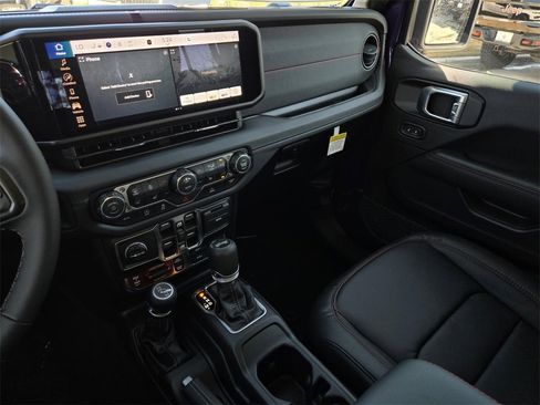 New 2026 Jeep Wrangler Unlimited Rubicon image 18