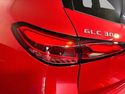 New 2027 Mercedes-Benz GLC 300 4MATIC image 5