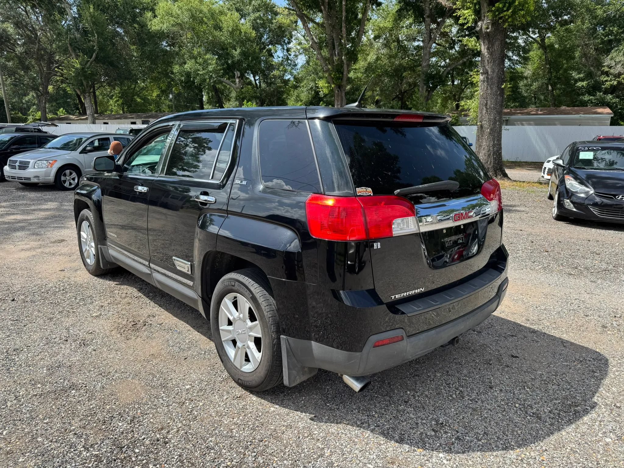 Used 2011 GMC Terrain SLE FWD image 3