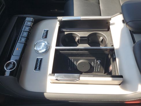 New 2027 Lincoln Navigator Reserve AWD/4WD image 26